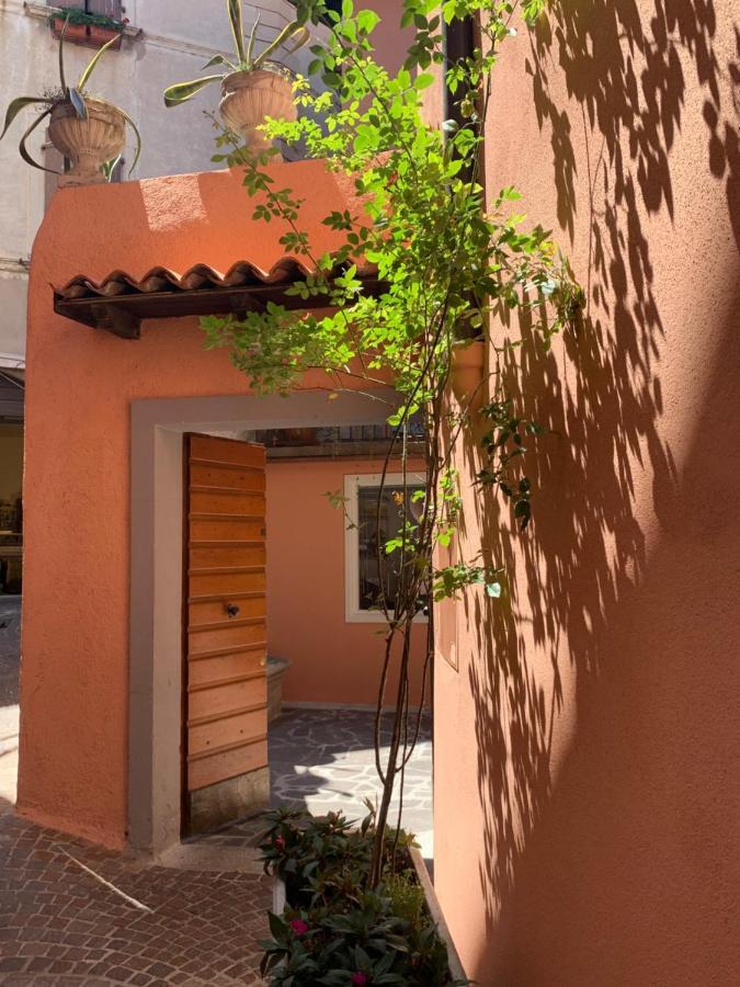 Albergo Ristorante Montebaldo リモーネ・スル・ガルダ エクステリア 写真