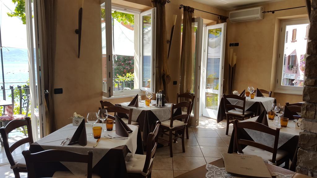 Albergo Ristorante Montebaldo リモーネ・スル・ガルダ エクステリア 写真
