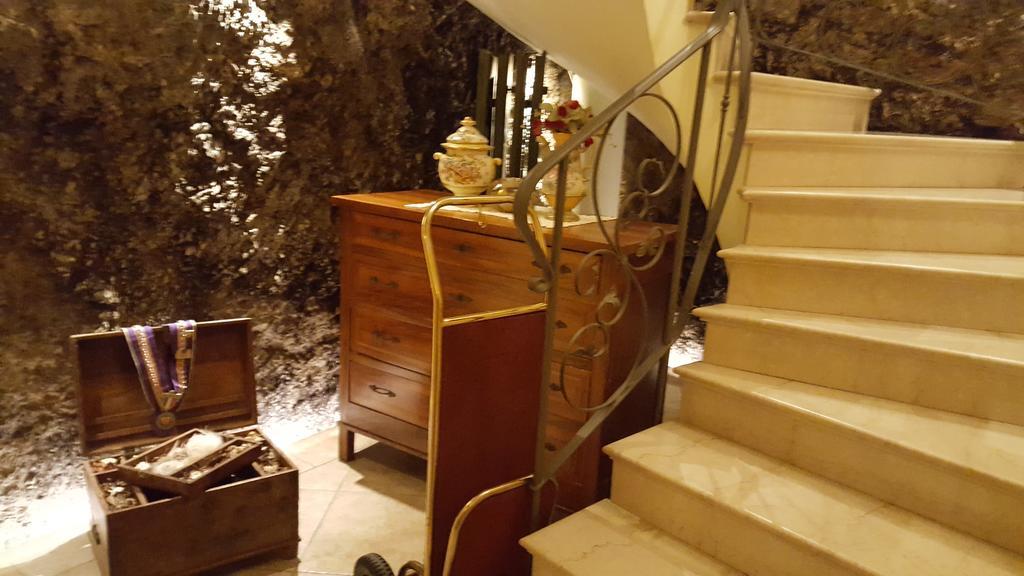 Albergo Ristorante Montebaldo リモーネ・スル・ガルダ エクステリア 写真